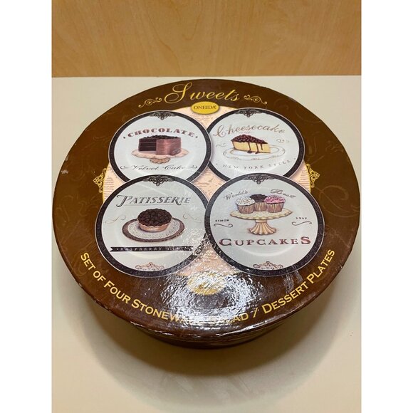 Oneida Angela Staehling Salad / Dessert Plates "Sweets" Set of 4 w/ Box - Picture 2 of 8